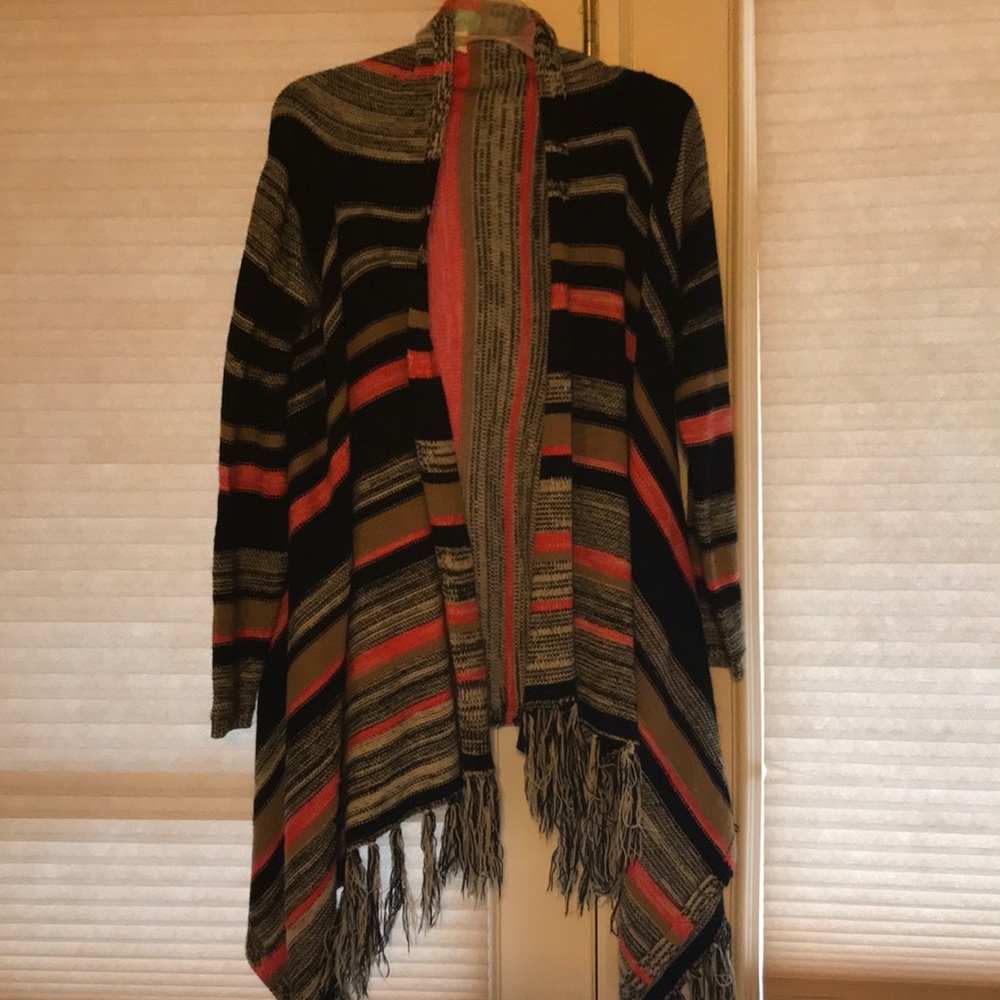 Women’s Fringe Wrap